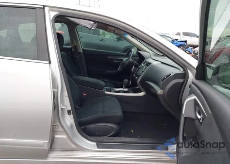 2015 Nissan Altima 2.5 Sv из США, поврежденный, VIN 1N4AL3AP2FC214851